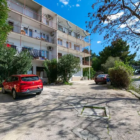 Slavinj Apartment Omis