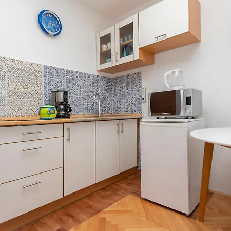 Apartment Slavinj *